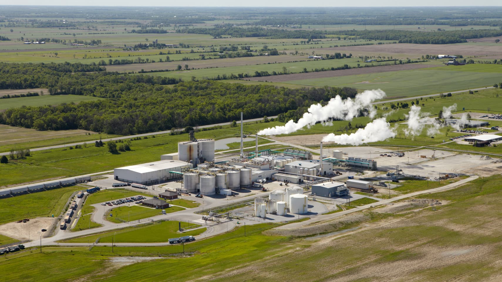 Une photo aérienne de l'usine d'éthanol de St. Clair.